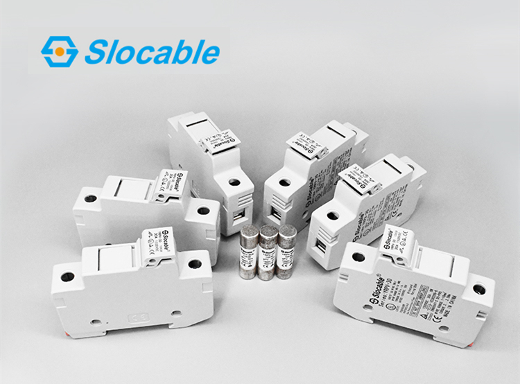 Slocable solar dc fuse holder